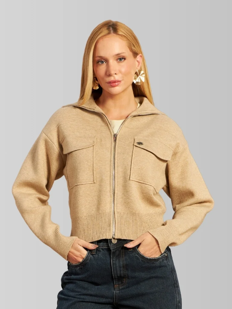 Jaqueta fem. com Bolsos